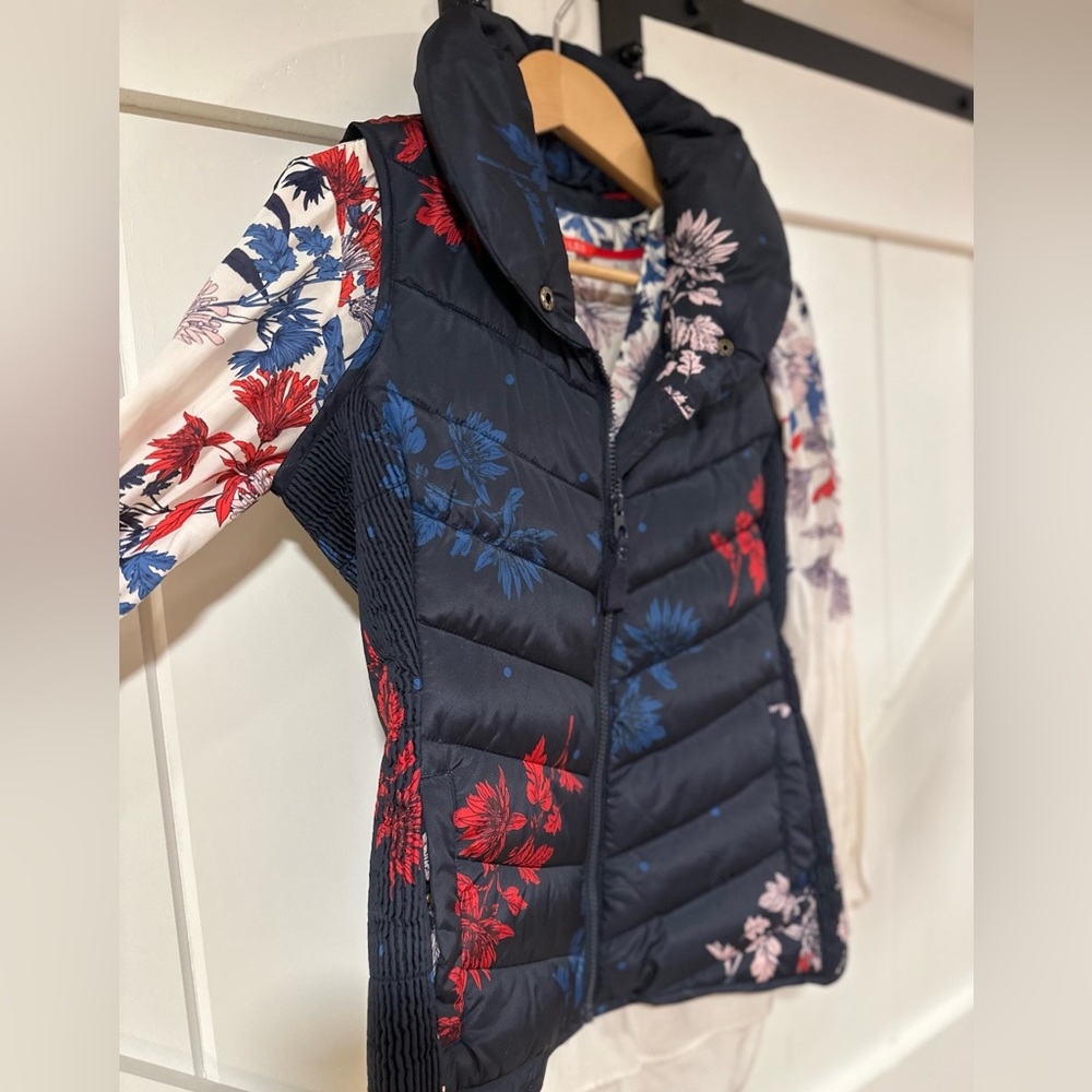 Joules matching puffy vest with shirt combo